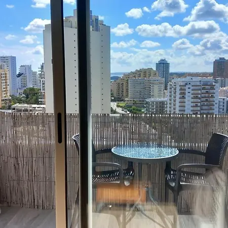 Com Vista Espetacular, Ao Lado Da Praia, By Qozzy * Портиман