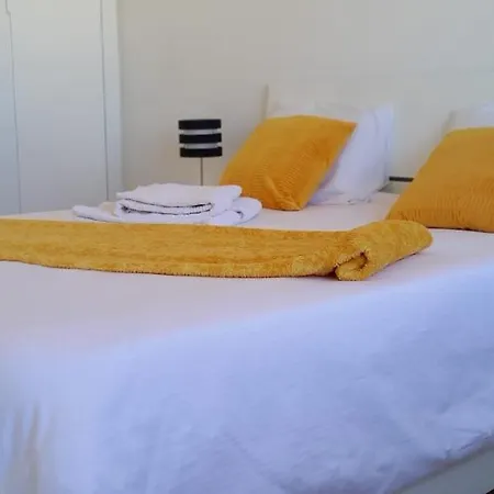 Com Vista Espetacular, Ao Lado Da Praia, By Qozzy Portimão